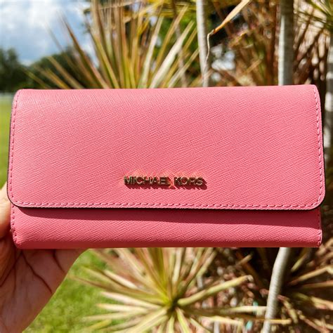 pink michael kors wallet callie|pink wallet Michael Kors.